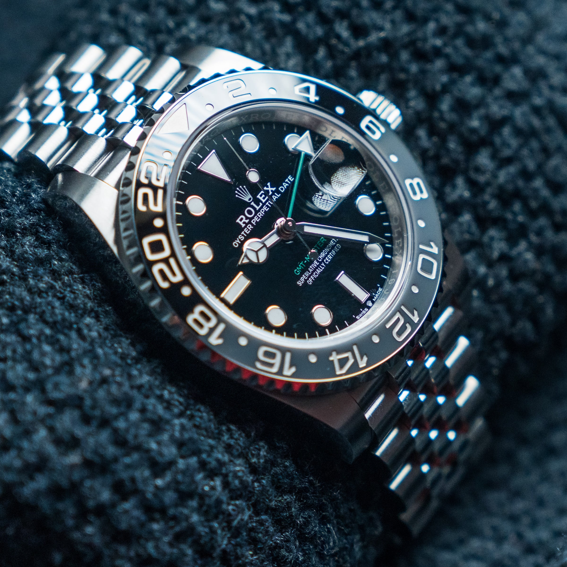 Rolex GMT-Master II “Bruce Wayne” – 40mm Jubilee – Ref. 126710GRNR