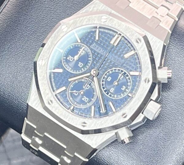 Audemars Piguet Royal Oak "50th anniversary" - Image 4