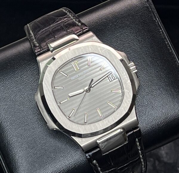 2007 Patek Philippe 5711 - Image 3