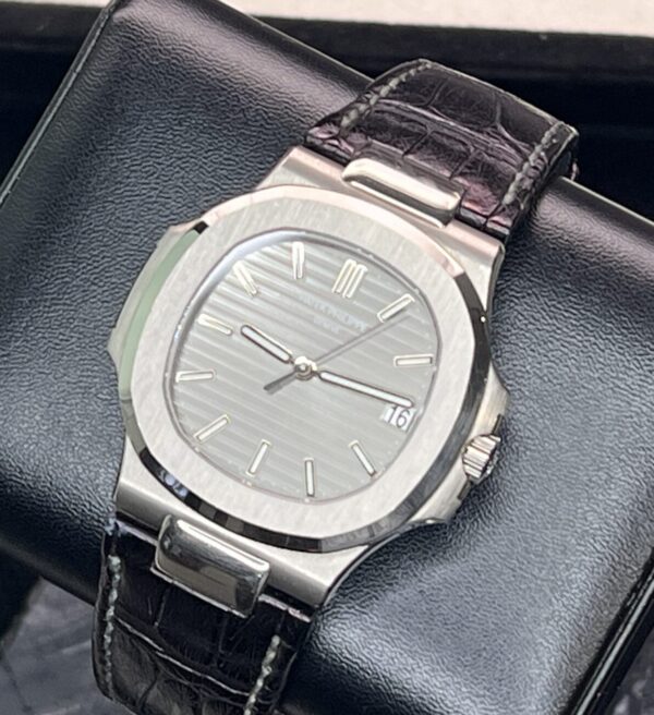 2007 Patek Philippe 5711 - Image 4